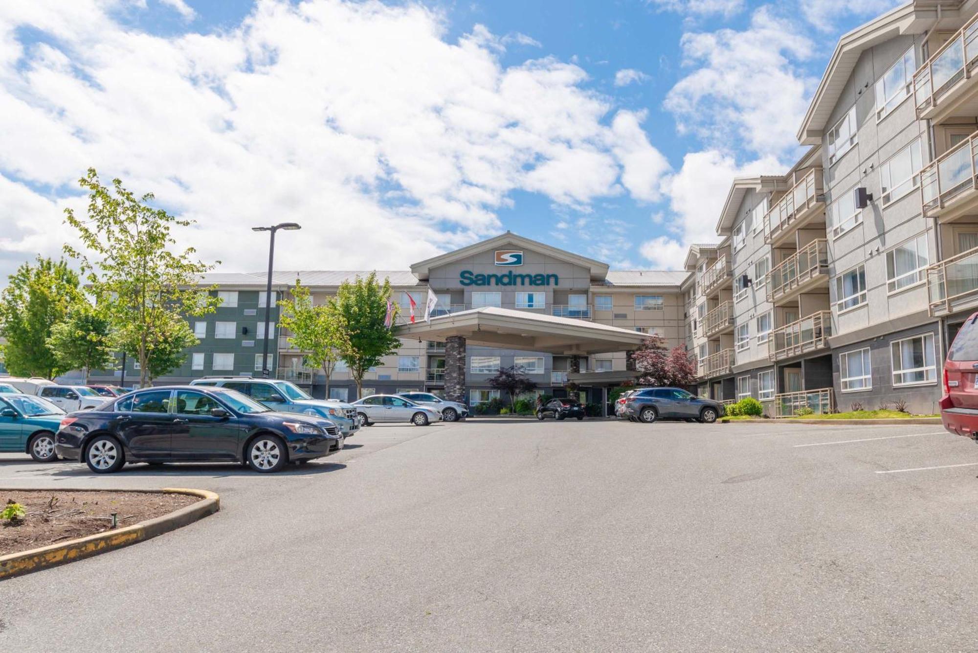 Sandman Hotel And Suites Abbotsford Exterior foto