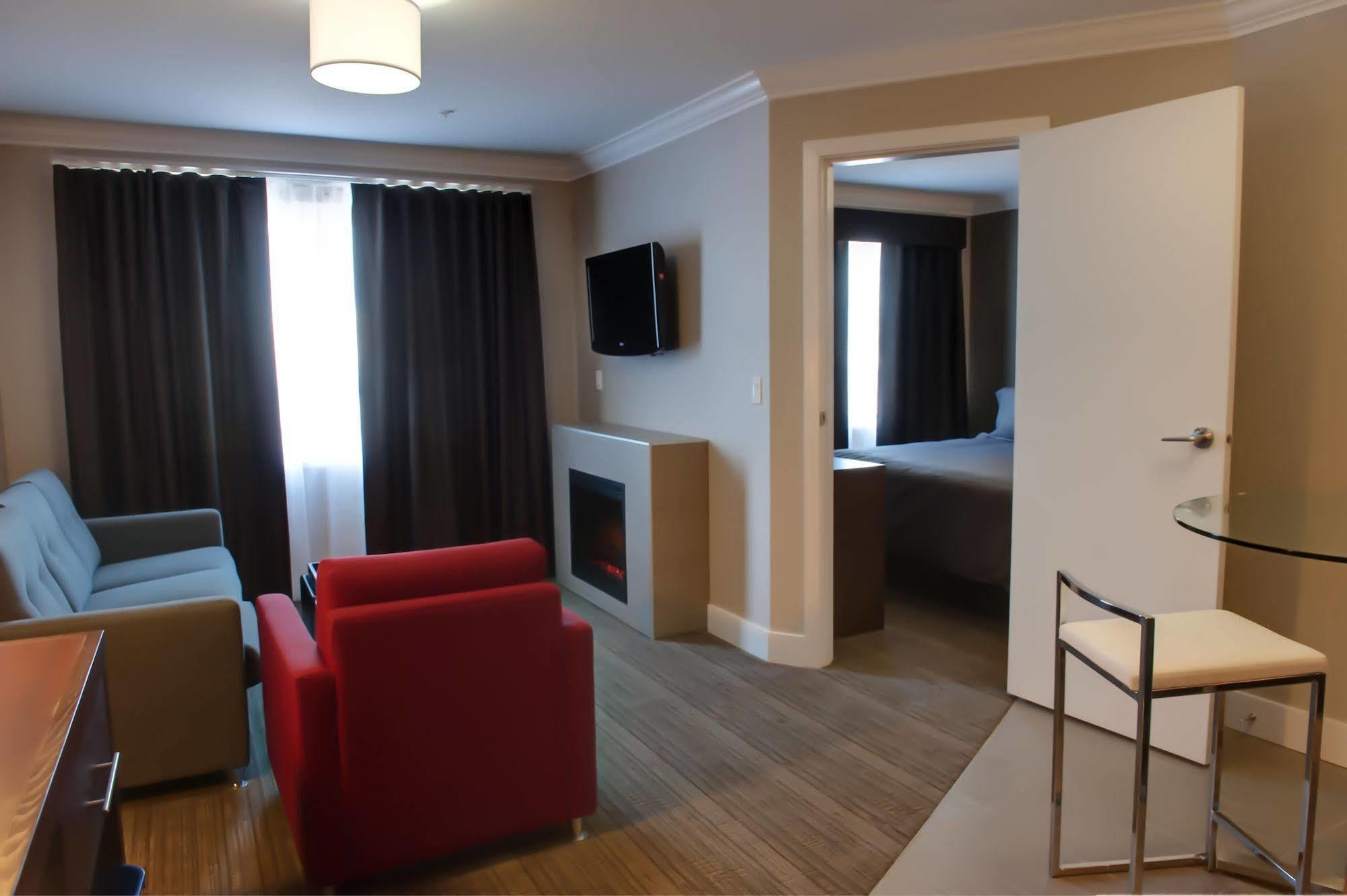 Sandman Hotel And Suites Abbotsford Exterior foto